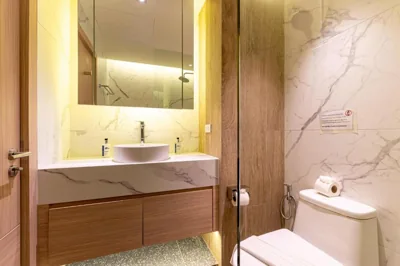Stylish 1 Bedroom Apartment with Golf View, Steps from Bang Tao Beach, Allamanda Laguna – Fotos 3