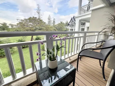Stylish 1 Bedroom Apartment with Golf View, Steps from Bang Tao Beach, Allamanda Laguna – Fotos 7