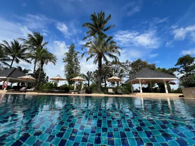 Stylish 1 Bedroom Apartment with Golf View, Steps from Bang Tao Beach, Allamanda Laguna – Fotos 9