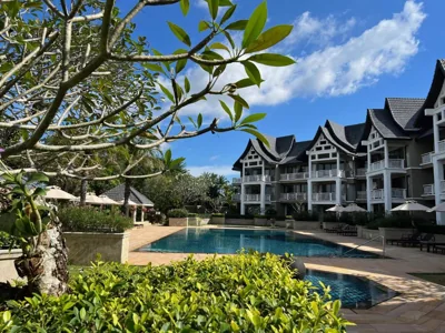 Stylish 1 Bedroom Apartment with Golf View, Steps from Bang Tao Beach, Allamanda Laguna – Fotos 15